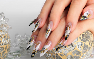 ���׾�Ӣ��